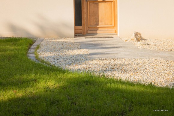 Pavage multiformat + nidagravel gravillon.jpg